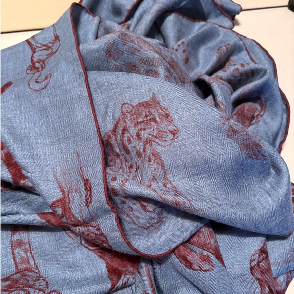 Hermès Wild Cat Scarf - Picture 10 of 11